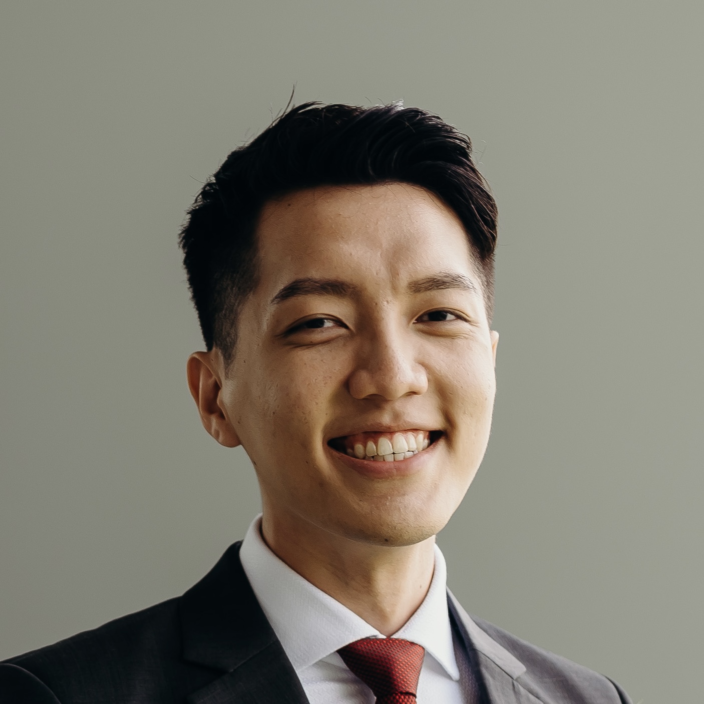 Lucas Chong, Financial Consultant representing finexis advisory